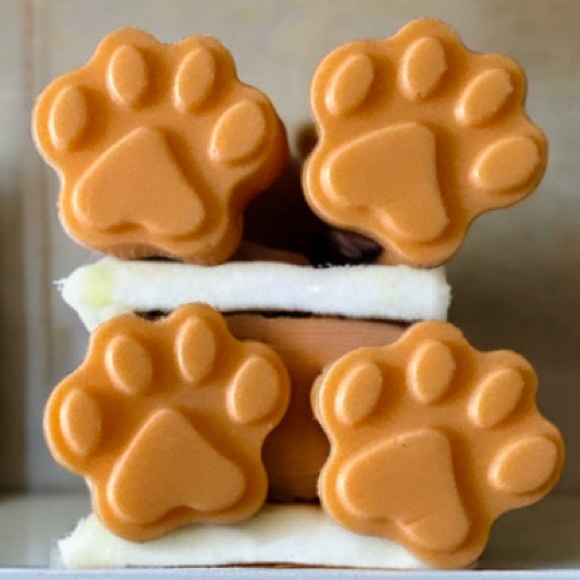 Hand Crafted Soap - Paws 🐾 - Picture 4 of 4